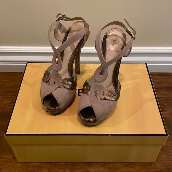 Fendi cream suede authentic high heel sandals - Picture 1 of 4